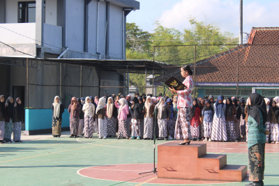 Semarak KARMOVEST 2026, SMAN 1 Semin Rayakan Semangat Kartini melalui Seni dan Budaya